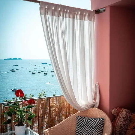 Charming Panoramic In The Center Of 4* Positano