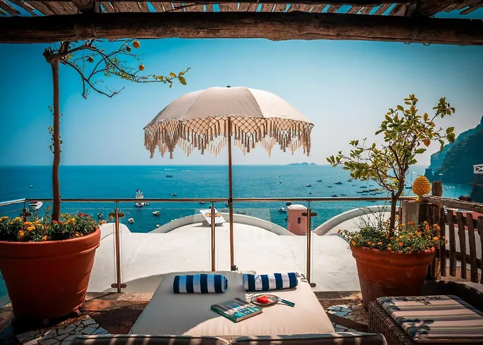 Charming Panoramic Suite In The Center Of Positano Bed & Breakfast